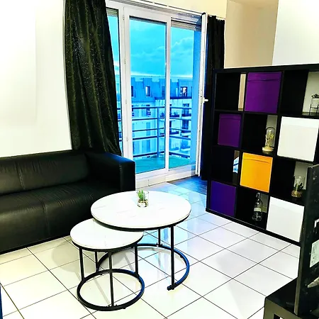 Apartment Cosy Proche Paris La Defense
